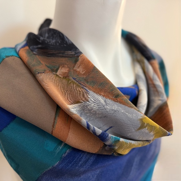 Pinto Silk Scarf 🇮🇹 – “Ballerina in Blue” Art Print – Made in Italy - Picture 5 of 9